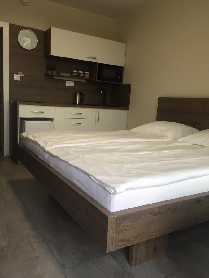 Rovna 7 Apartment 포프라트 외부 사진